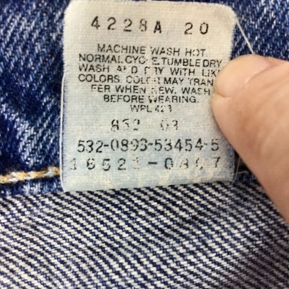 Vintage 90’s Red Tab Levi’s Mom Jeans - Picture 7 of 7